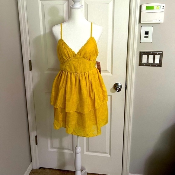 wild fable Dresses & Skirts - Wild Fable yellow halter spaghetti straps two tier dress Junior size L